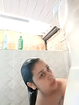 Latina sexy1 online show from 13, 1, 2026