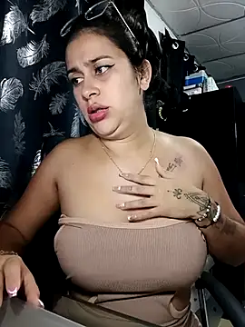 Latina sexy1 online show from 19, 2, 2026