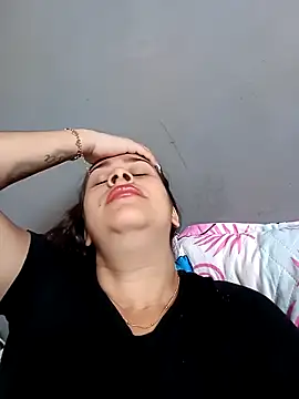 Latina sexy1 online show from 11, 3, 2026