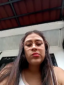 Latina sexy1 online show from 7, 4, 2026