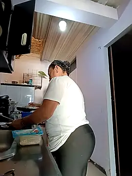 Latina sexy1 online show from 19, 3, 2026