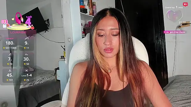 adila anich online show from 18, 10, 2025