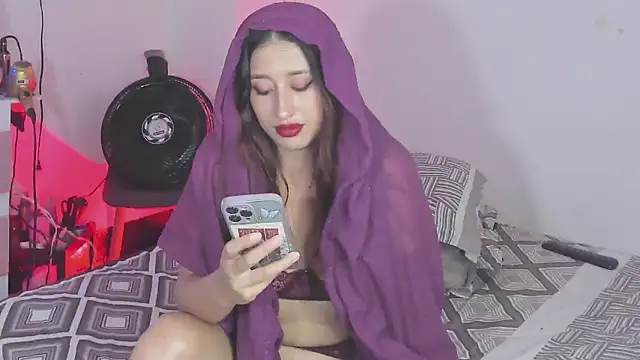 adila anich online show from 5, 12, 2024