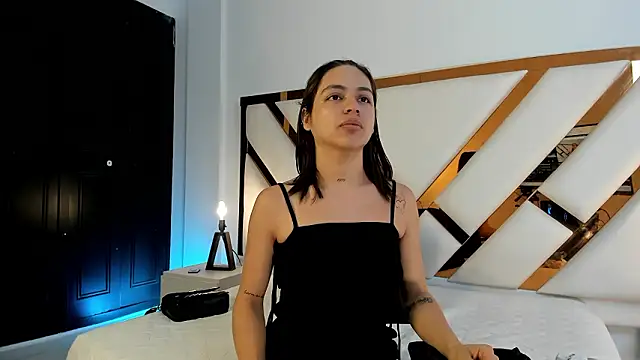 Aron cruz online show from 4, 3, 2026