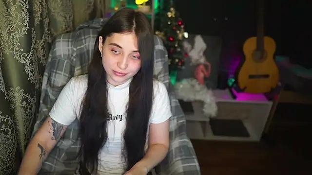 delicatedBailey online show from 15, 2, 2025