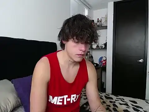 Santiago kiler online show from 14, 3, 2025