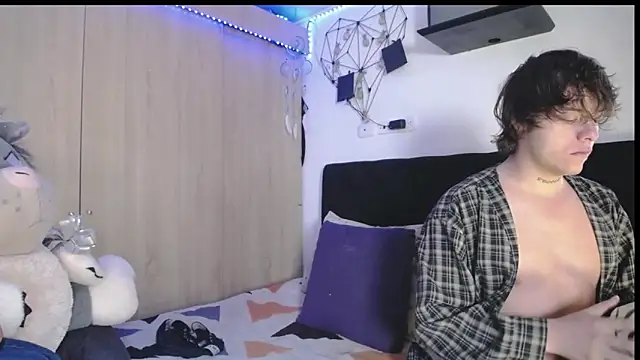 Santiago kiler online show from 20, 5, 2026