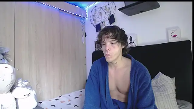 Santiago kiler online show from 21, 4, 2026