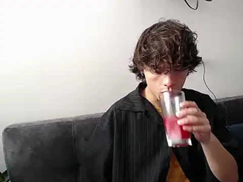 Santiago kiler online show from 7, 3, 2025