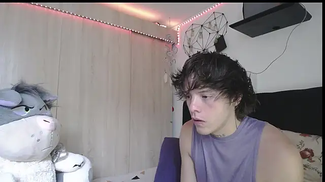 Santiago kiler online show from 9, 4, 2026