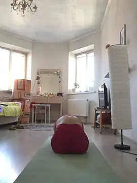 LeyaJohnson online show from 5, 3, 2025