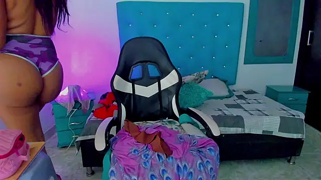 Snapshot of Dollperverthot chatting on 10, 9, 2025 Dollperverthot online show from 10, 9, 2025