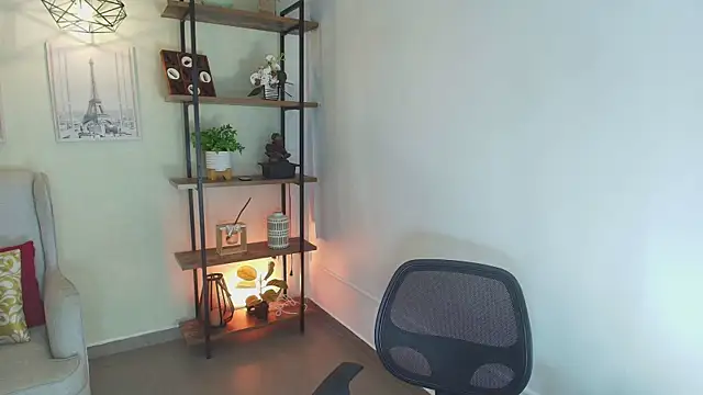 Sassy--Girl online show from 29, 3, 2026