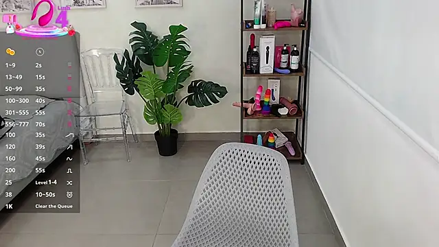 Sassy--Girl online show from 17, 3, 2025