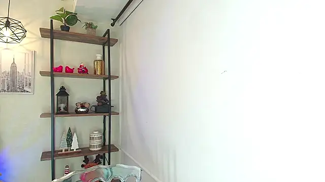 Sassy--Girl online show from 1, 12, 2025