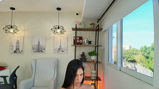 Sassy--Girl online show from 26, 6, 2026