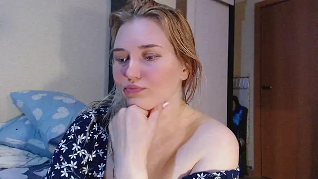 mmmPinUpGirl online show from 20, 6, 2026