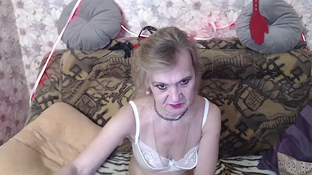 Snapshot of MissBekker chatting on 16, 9, 2025 MissBekker online show from 16, 9, 2025