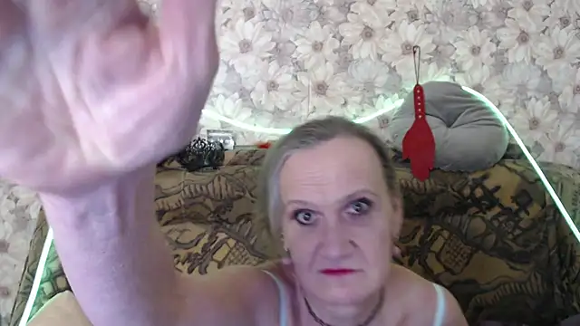 Snapshot of MissBekker chatting on 12, 2, 2026 MissBekker online show from 12, 2, 2026