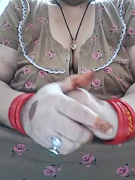 Snapshot of Kavya_XX chatting on 4, 10, 2025 Kavya XX online show from 4, 10, 2025