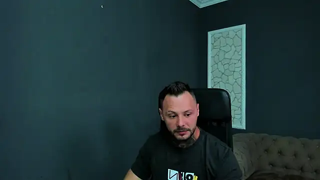 Snapshot of BrianHunts chatting on 8, 6, 2026 BrianHunts online show from 8, 6, 2026