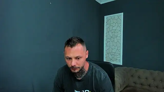 Snapshot of BrianHunts chatting on 10, 7, 2026 BrianHunts online show from 10, 7, 2026
