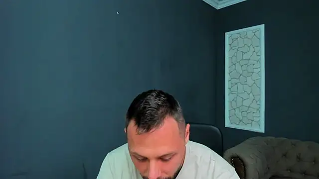 Snapshot of BrianHunts chatting on 12, 7, 2026 BrianHunts online show from 12, 7, 2026
