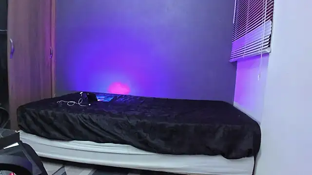 Funny room online show from 2, 4, 2026