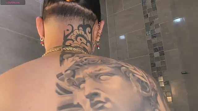 ohyesly  online show from 8, 3, 2026