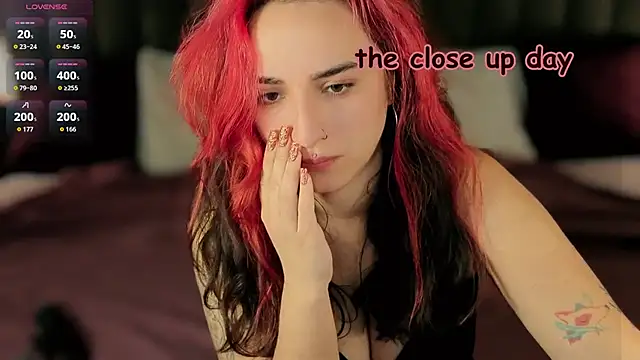 Daphne Moss online show from 18, 4, 2026