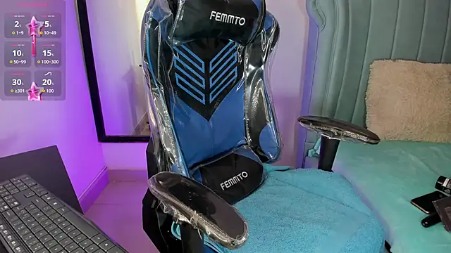 Snapshot of Chris_boy_ chatting on 4, 3, 2026 Chris boy online show from 4, 3, 2026