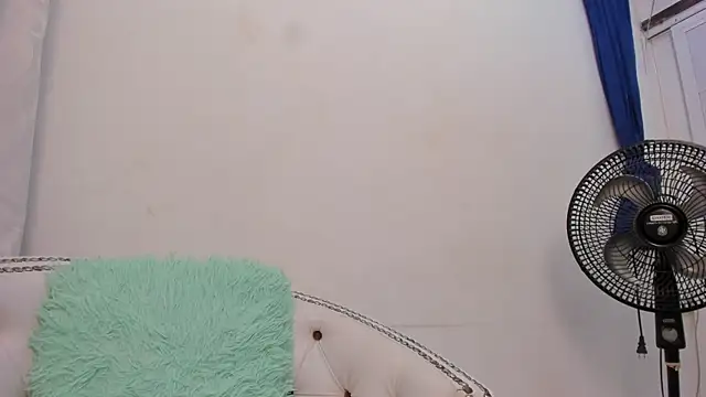 Chris boy  online show from 18, 3, 2025