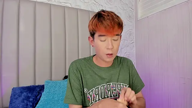 Snapshot of Chris_boy_ chatting on 19, 6, 2026 Chris boy online show from 19, 6, 2026