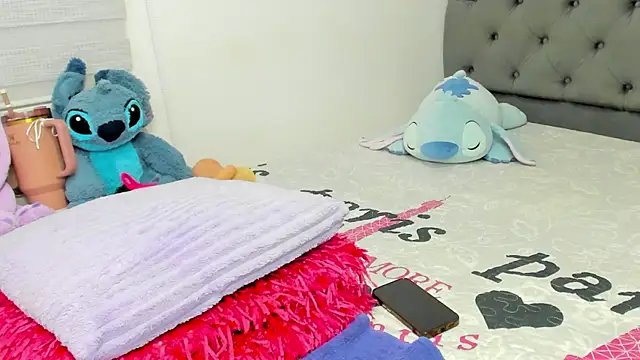 Elizabeth 18  online show from 5, 10, 2025