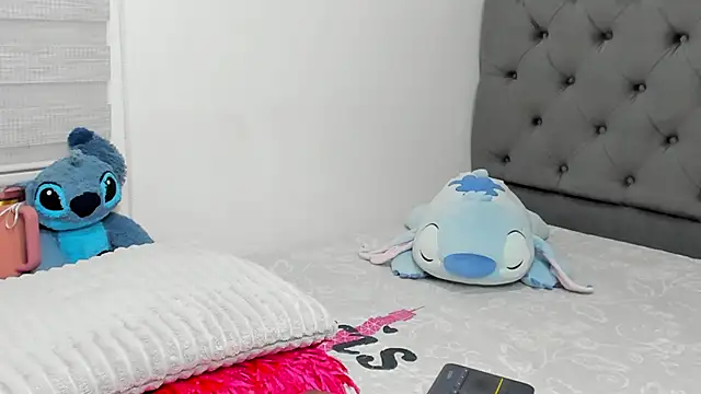 Elizabeth 18  online show from 23, 11, 2025