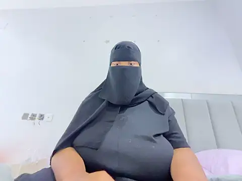 Submissive Arab online show from 13, 2, 2025