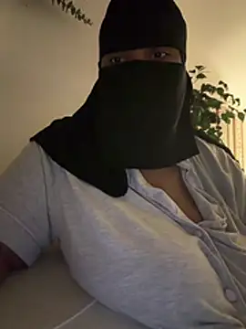 Submissive Arab online show from 18, 5, 2026