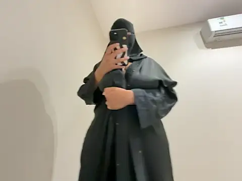 Submissive Arab online show from 10, 11, 2025