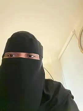 Submissive Arab online show from 29, 5, 2026