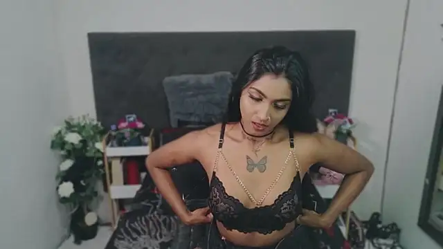 Snapshot of Delilah_Blazee chatting on 18, 6, 2026 Delilah Blazee online show from 18, 6, 2026