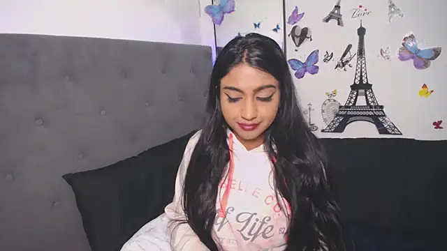 Delilah Blazee online show from 23, 9, 2025