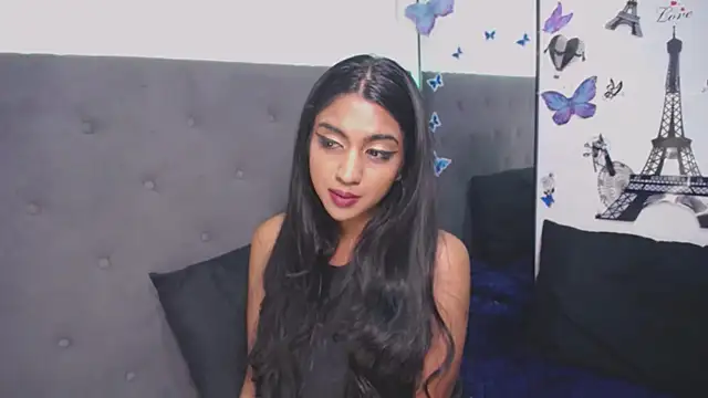 Delilah Blazee online show from 15, 10, 2025