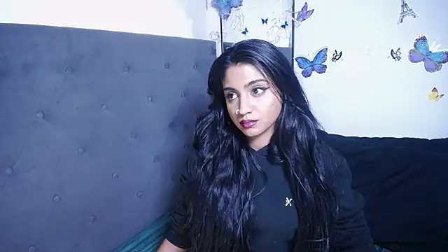 Snapshot of Delilah_Blazee chatting on 17, 12, 2025 Delilah Blazee online show from 17, 12, 2025