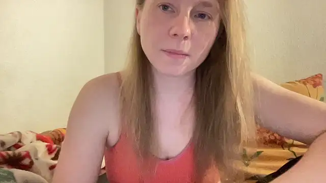 SweetLucy96 online show from 22, 3, 2025