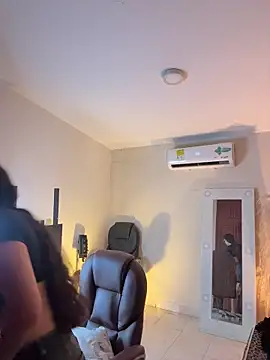  Niah  online show from 7, 3, 2026