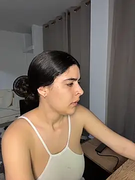  Niah  online show from 6, 4, 2026