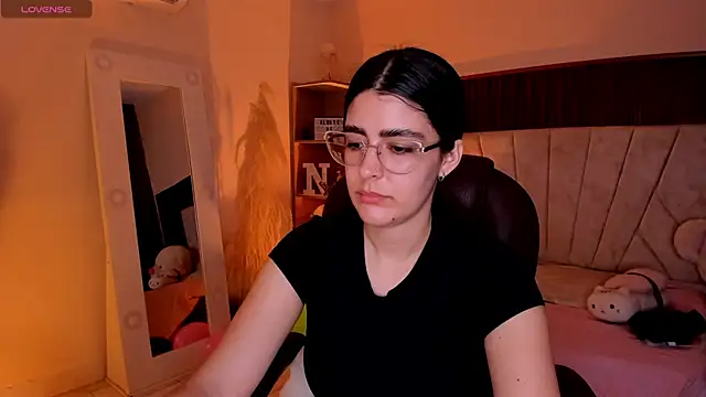  Niah  online show from 13, 4, 2026