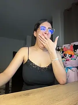  Niah  online show from 13, 4, 2026