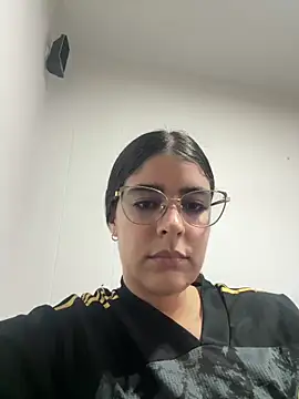  Niah  online show from 14, 2, 2026