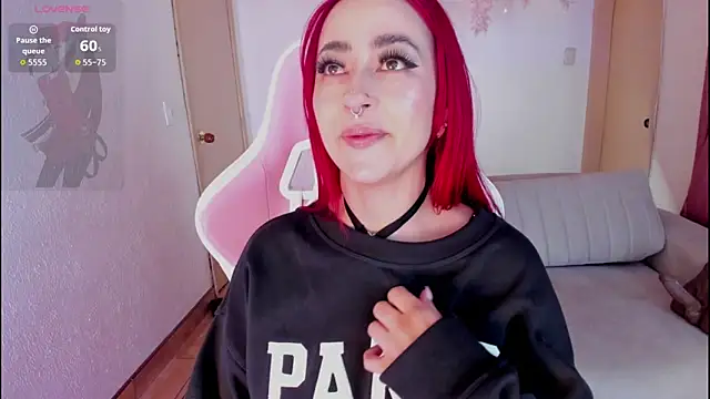 Mia-Bloom online show from 2, 10, 2025